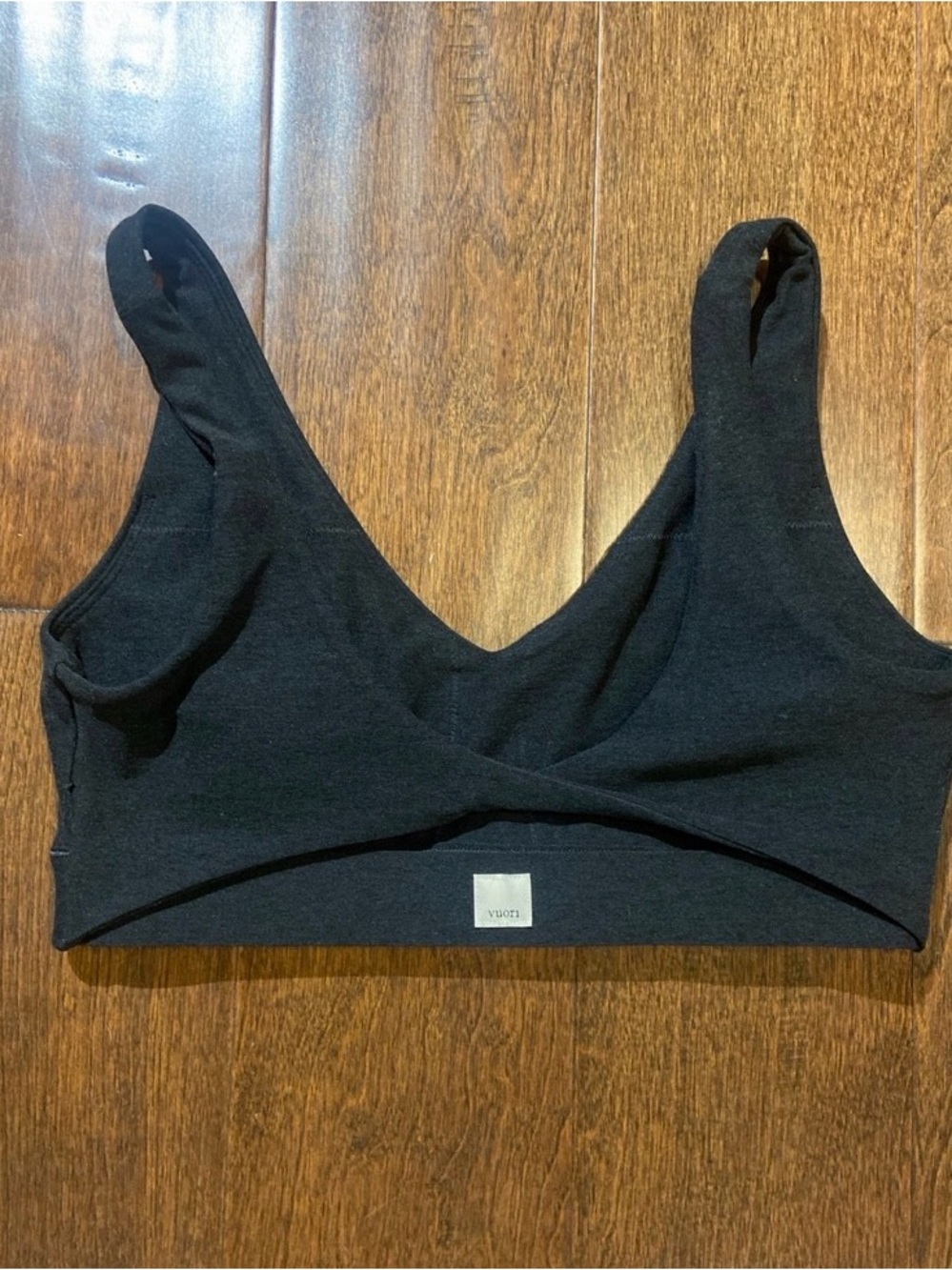 Vuori Rhythm Cutout Sports Bra black SZ S Like new